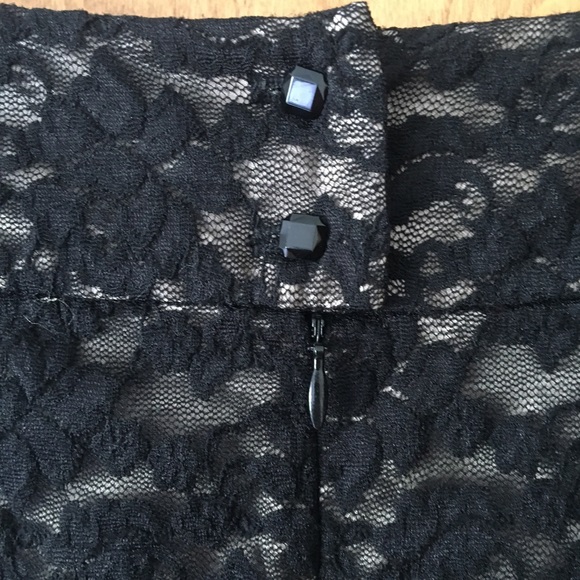 Banana Republic Lace Overlay Skirt - 10 - Picture 3 of 6